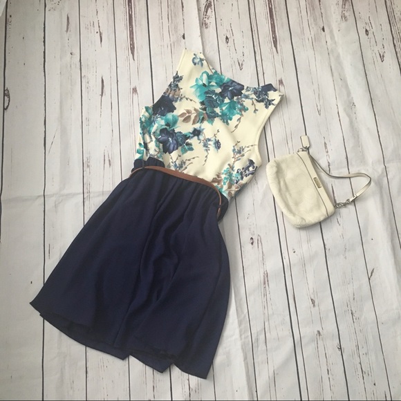 Style Rack floral dress - Picture 2 of 6